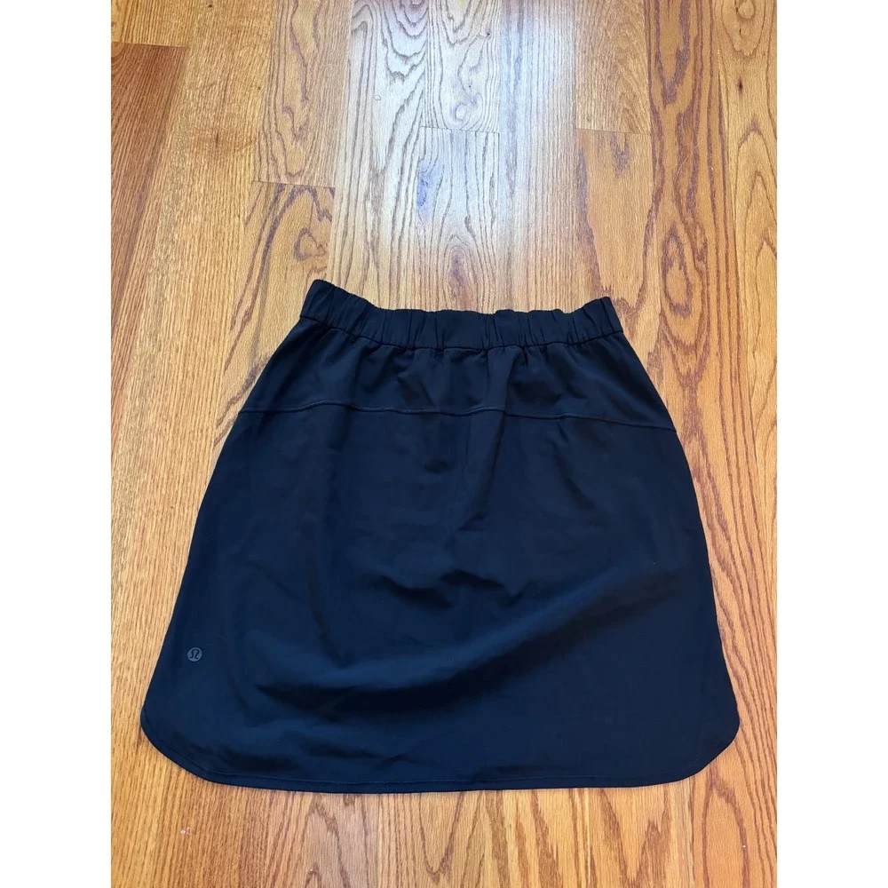 Lululemon On the Fly Skirt Black Woven Drawstring Athletic‎ Casual Size 10